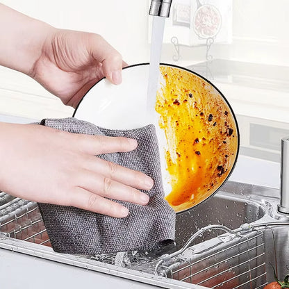 WipeWise™ Microfiber Cleaning Cloth Roll